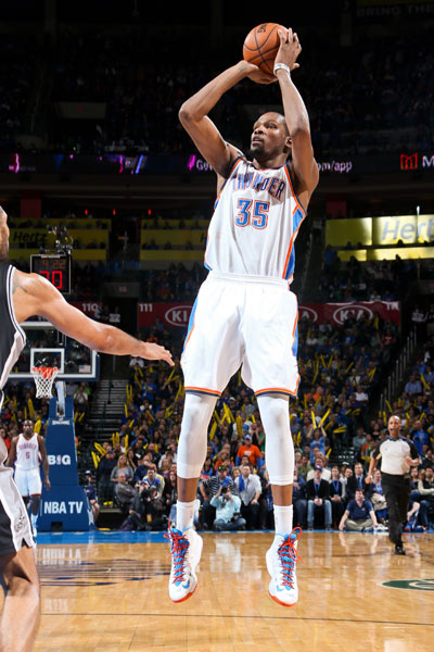 国际足联确认：2026年世界杯引进NFL规则，上下半场变四节制（FIFA官宣：2026年世界杯采纳NFL规则，比赛由上下半场改为四节制）