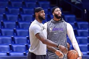 哈兰德本赛季俱乐部+国家队已打进34球，追平C罗13-14赛季纪录（哈兰德本季俱乐部与国家队合计34球，追平C罗2013-14赛季纪录）