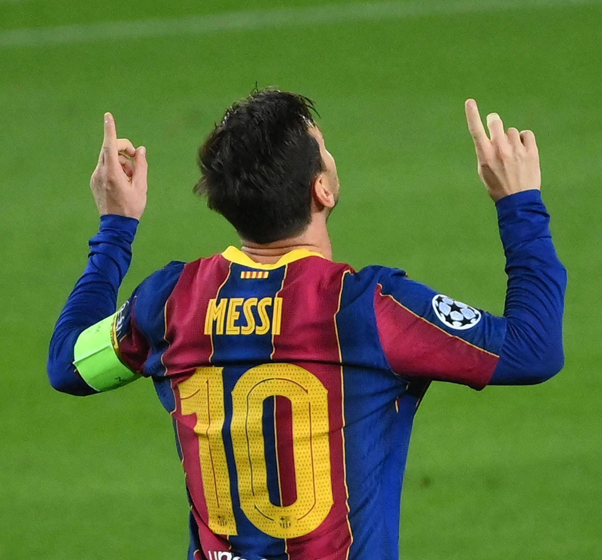 阿德巴约在最近的比赛中表现不尽如人意，无论是进攻端还是防守端都暴露出了一些问题。（阿德巴约近几场状态不佳，攻防两端问题凸显）