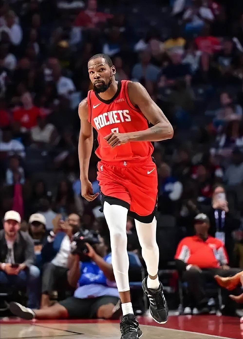 阿隆·维金斯：戴格诺特爱搞战术试验（阿隆·维金斯：戴格诺特热衷战术实验）