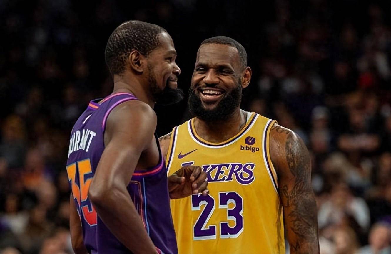 媒体人：23岁华裔中场瑞安-蒂格即将加盟上海海港（消息称23岁华裔中场瑞安·蒂格接近签约上海海港）