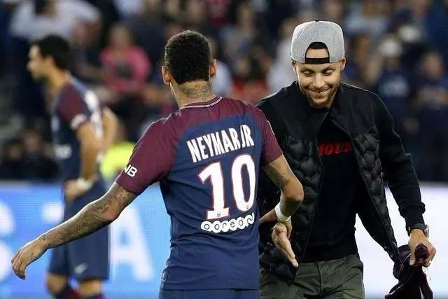 申花队内人士：尽人事，听天命，把该做的和能做的做到最好（申花队内人士：全力以赴，顺其自然，把分内与力所能及的事做到最好）